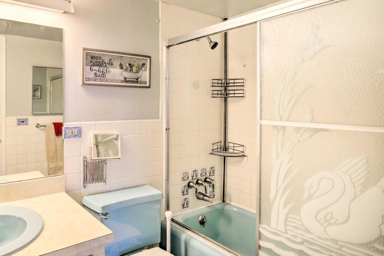 Pet-Friendly Satellite Beach Condo With Balcony! Bagian luar foto