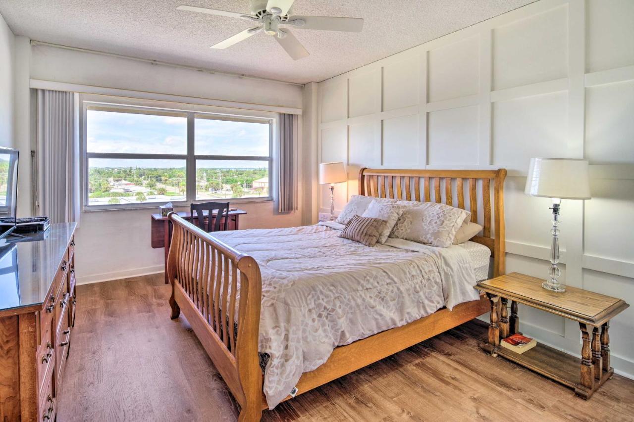 Pet-Friendly Satellite Beach Condo With Balcony! Bagian luar foto